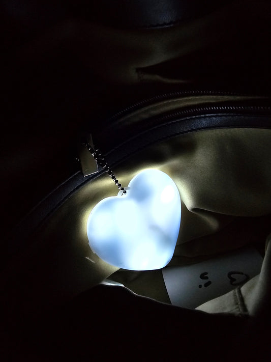 HeartGlow™ – The Cutest Glowing Bag Charm!